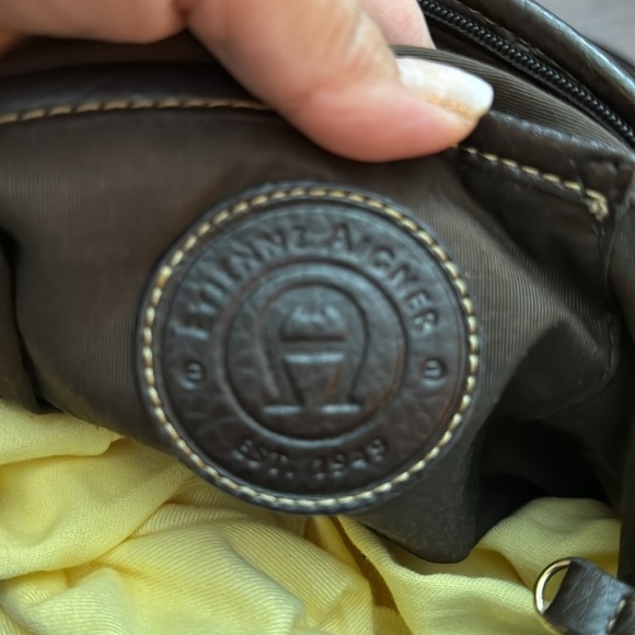 Authentic Etienne Aigner shoulder bag - Picture 7 of 7